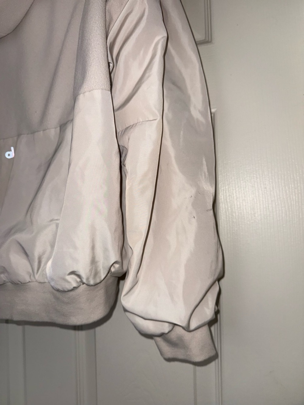 ALO Yoga Arctic Jacket in Bone - Picture 9 of 13